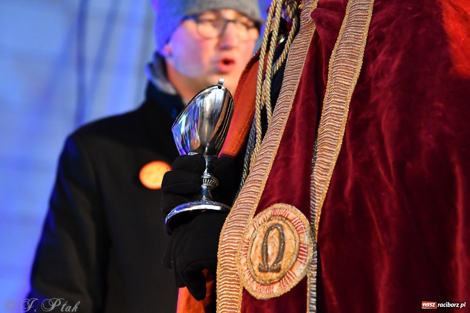 Zdjęcie w galerii na portalu naszraciborz.pl: Orszak Trzech Króli przeszedł nową trasą ulicami Raciborza [FOTO i WIDEO] wiadomości z regionu