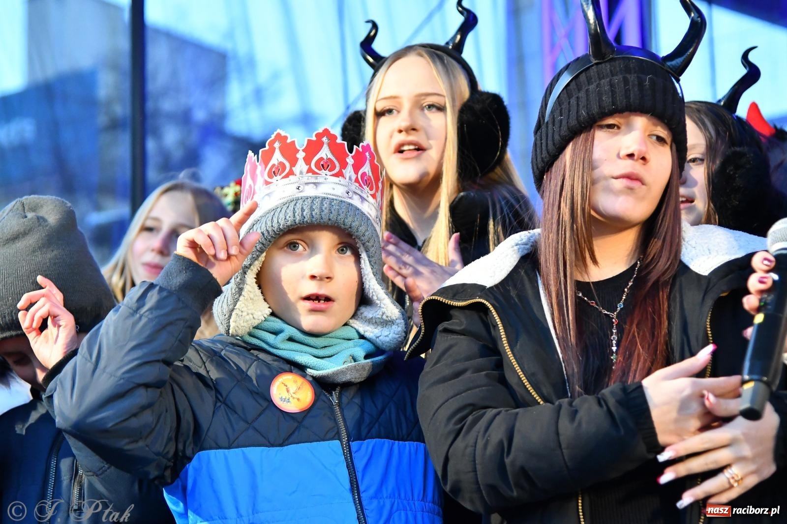 Zdjęcie w galerii na portalu naszraciborz.pl: Orszak Trzech Króli przeszedł nową trasą ulicami Raciborza [FOTO i WIDEO] wiadomości z regionu