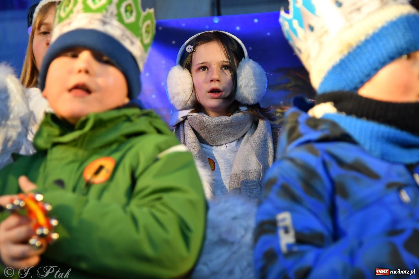 Zdjęcie w galerii na portalu naszraciborz.pl: Orszak Trzech Króli przeszedł nową trasą ulicami Raciborza [FOTO i WIDEO] wiadomości z regionu
