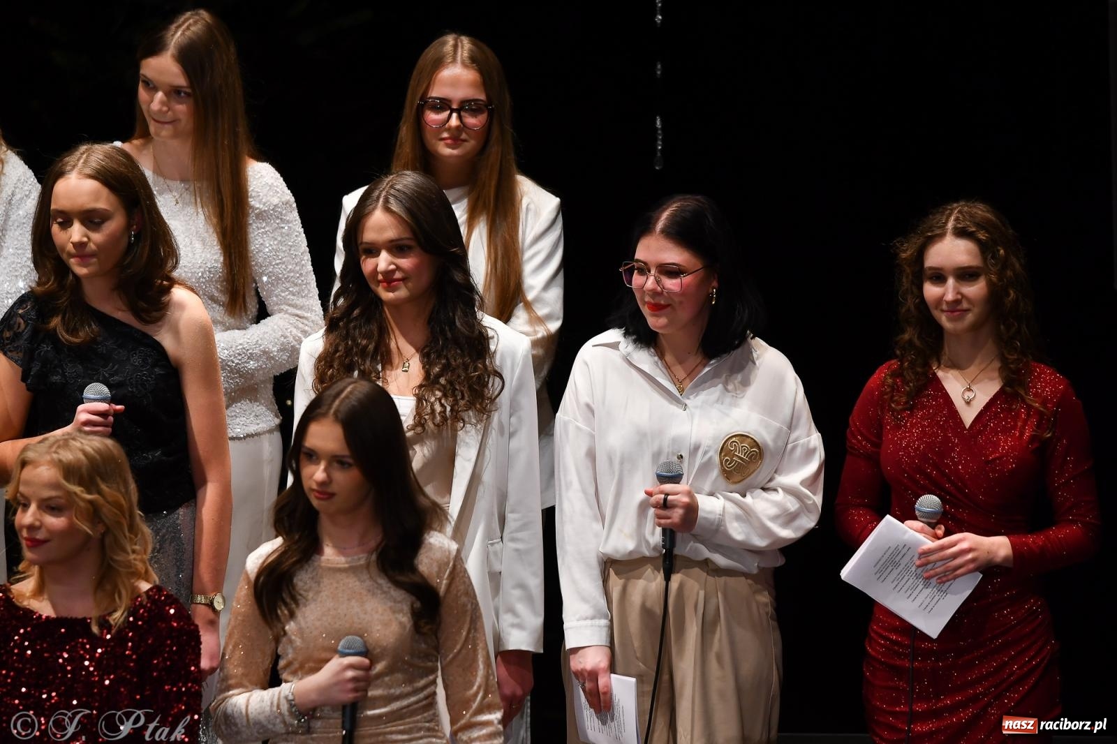 Zdjęcie w galerii na portalu naszraciborz.pl: Koncert kolęd i pieśni Elżbiety i Andrzeja Biskupów powrócił do Raciborza [FOTO i WIDEO] wiadomości z regionu