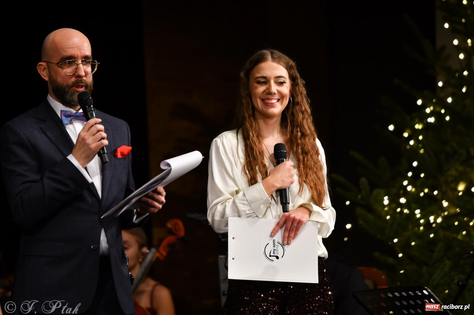Zdjęcie w galerii na portalu naszraciborz.pl: Koncert kolęd i pieśni Elżbiety i Andrzeja Biskupów powrócił do Raciborza [FOTO i WIDEO] wiadomości z regionu