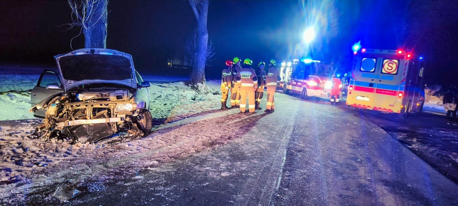 Zdjęcie w galerii na portalu naszraciborz.pl: Groźne zdarzenie drogowe w Krowiarkach [FOTO] wiadomości z regionu