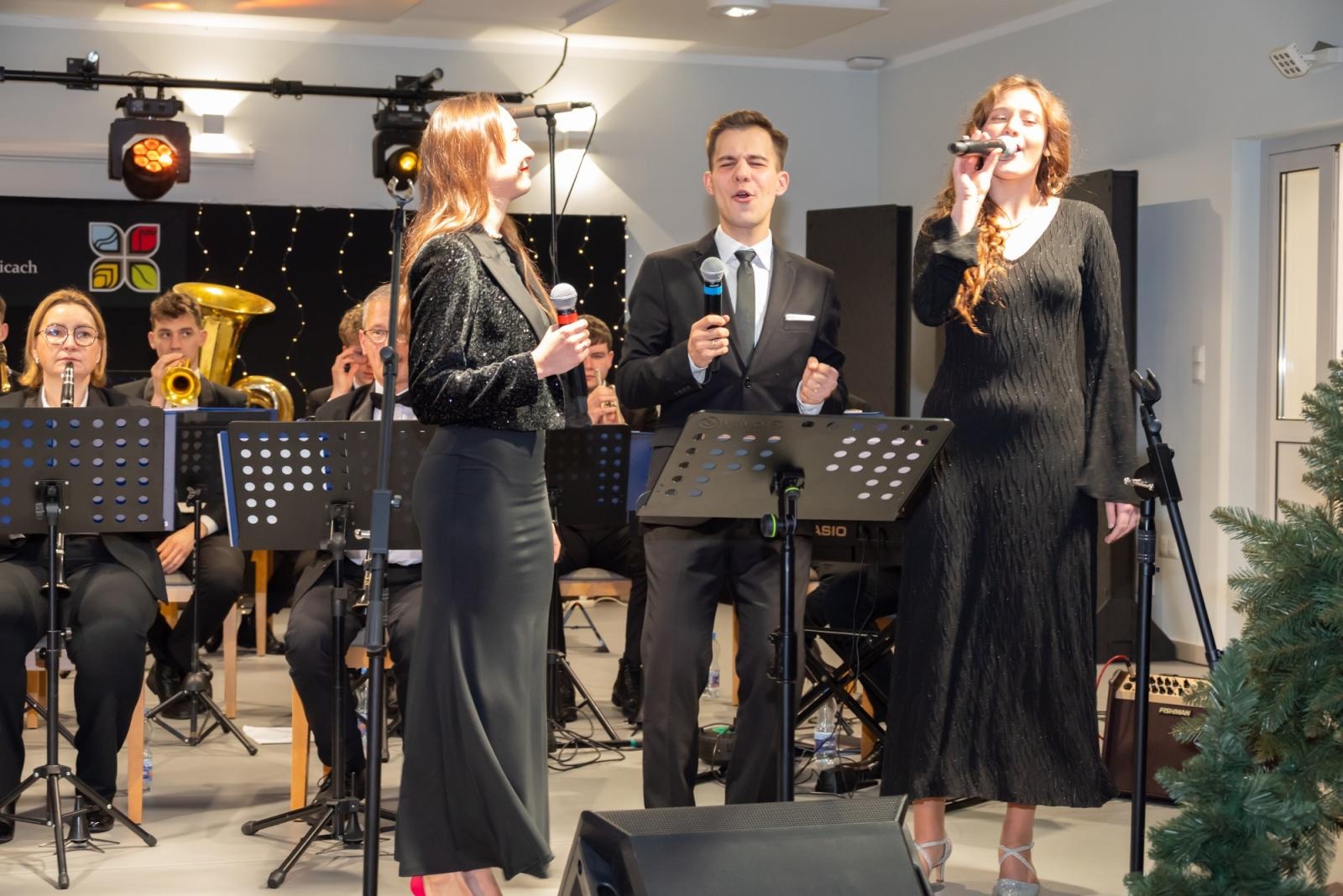 Zdjęcie w galerii na portalu naszraciborz.pl: Koncert Noworoczny Gminy Krzyżanowice w Tworkowie [FOTO i WIDEO] wiadomości z regionu