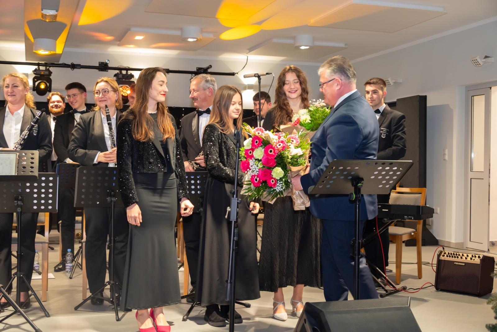 Zdjęcie w galerii na portalu naszraciborz.pl: Koncert Noworoczny Gminy Krzyżanowice w Tworkowie [FOTO i WIDEO] wiadomości z regionu