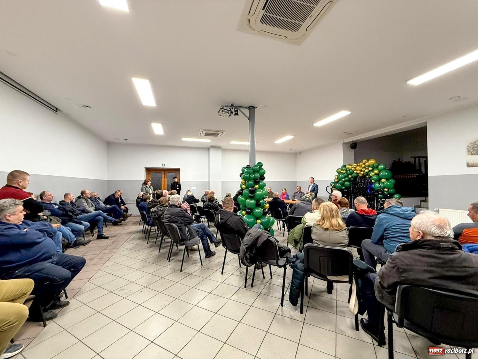 Zdjęcie w galerii na portalu naszraciborz.pl: Mieszkańcy Brzezia skierują petycję do władz miasta - piątkowe spotkanie w remizie OSP wiadomości z regionu