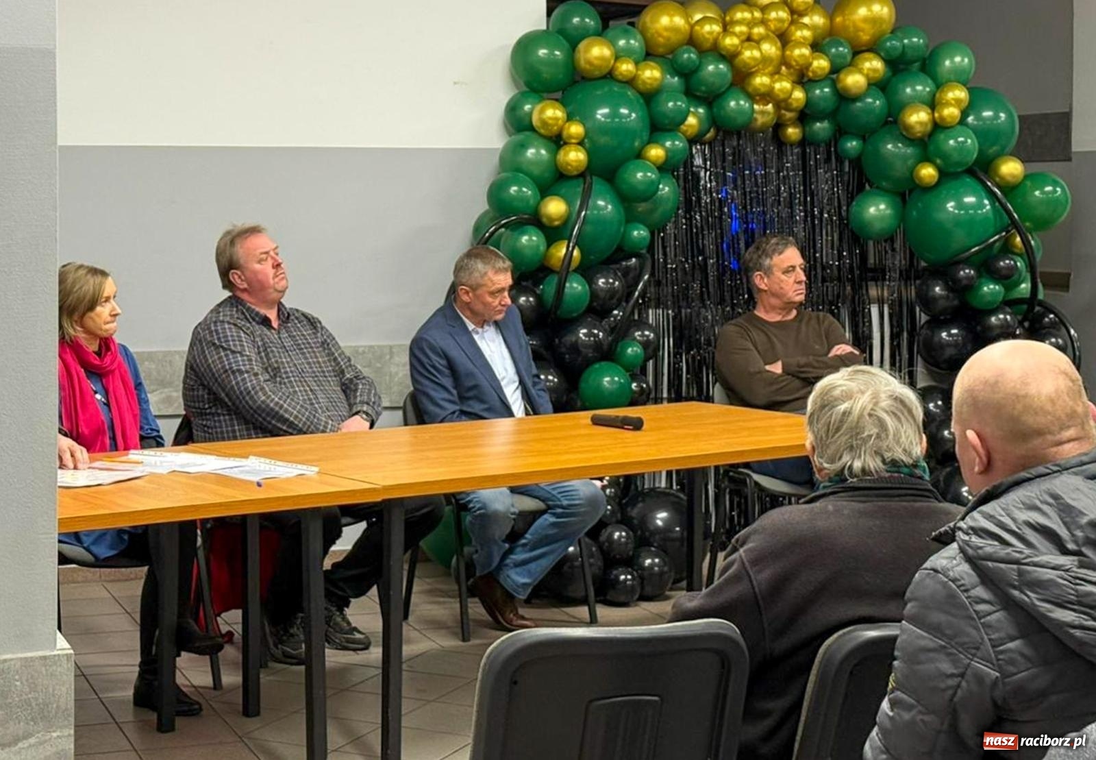 Zdjęcie w galerii na portalu naszraciborz.pl: Mieszkańcy Brzezia skierują petycję do władz miasta - piątkowe spotkanie w remizie OSP wiadomości z regionu