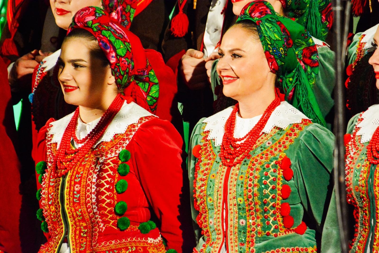 Zdjęcie w galerii na portalu naszraciborz.pl: Cicha noc Zespołu Śląsk zabrzmiała w Raciborzu [FOTO i WIDEO] wiadomości z regionu