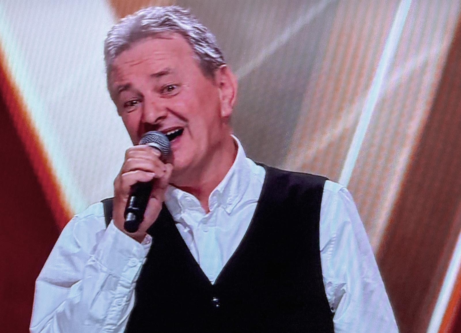 Zdjęcie w galerii na portalu naszraciborz.pl: Raciborzanin na scenie The Voice Senior – Krzysztof Koziarski zachwyca jurorów wiadomości z regionu