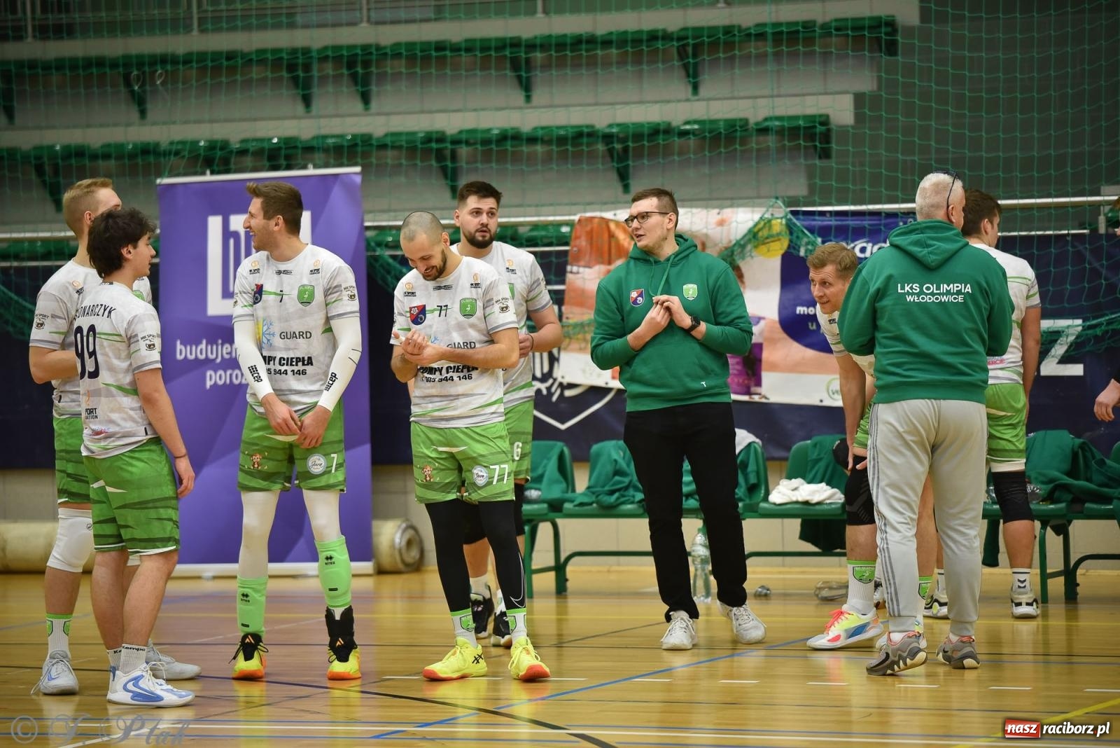 Zdjęcie w galerii na portalu naszraciborz.pl: Siatkarska remontada w hali OSiR. KS Racibórz odwrócił losy meczu z Olimpią Włodowice [FOTO i WIDEO] wiadomości z regionu
