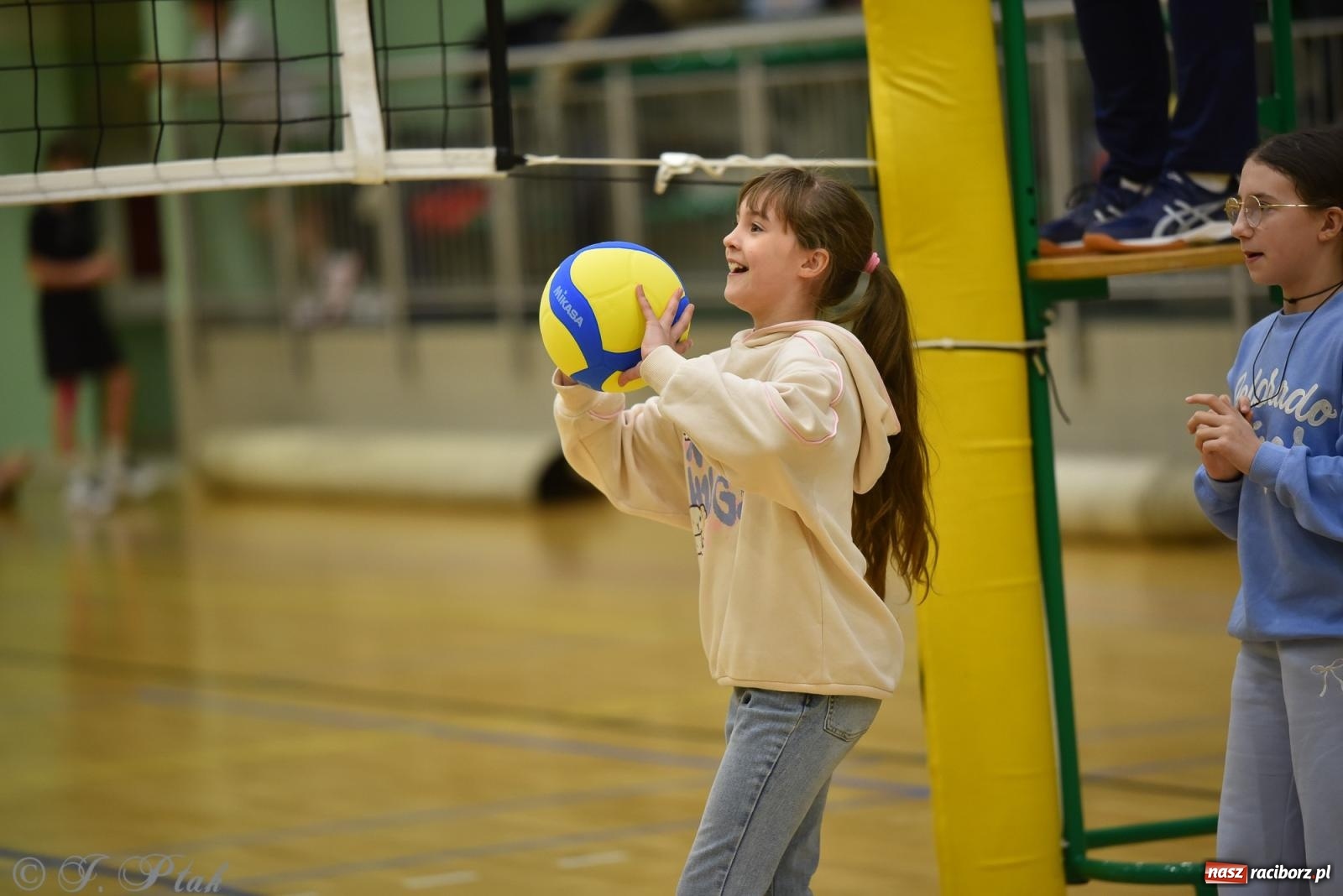 Zdjęcie w galerii na portalu naszraciborz.pl: Siatkarska remontada w hali OSiR. KS Racibórz odwrócił losy meczu z Olimpią Włodowice [FOTO i WIDEO] wiadomości z regionu