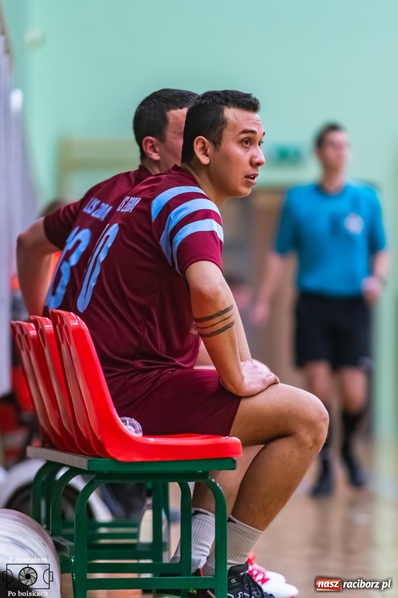 Zdjęcie w galerii na portalu naszraciborz.pl: Futsal: Niedzielny maraton w HLPN [FOTO] wiadomości z regionu