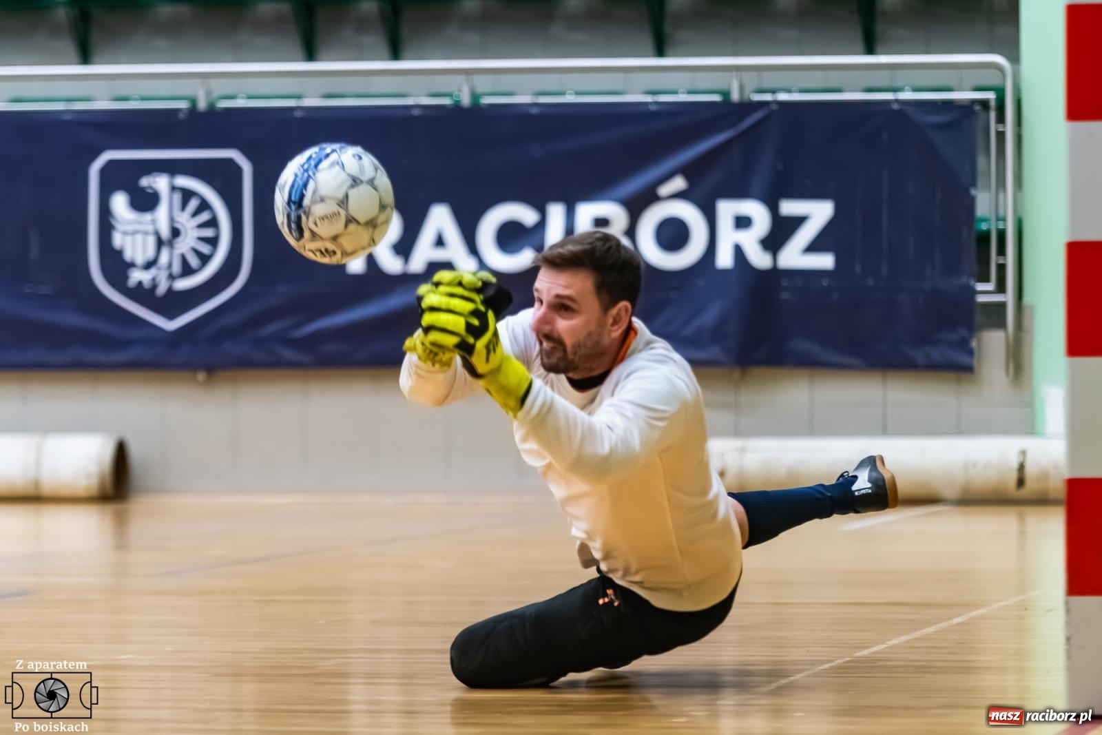 Zdjęcie w galerii na portalu naszraciborz.pl: Futsal: Niedzielny maraton w HLPN [FOTO] wiadomości z regionu