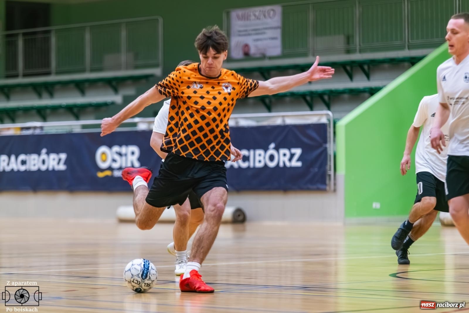 Zdjęcie w galerii na portalu naszraciborz.pl: Futsal: Niedzielny maraton w HLPN [FOTO] wiadomości z regionu