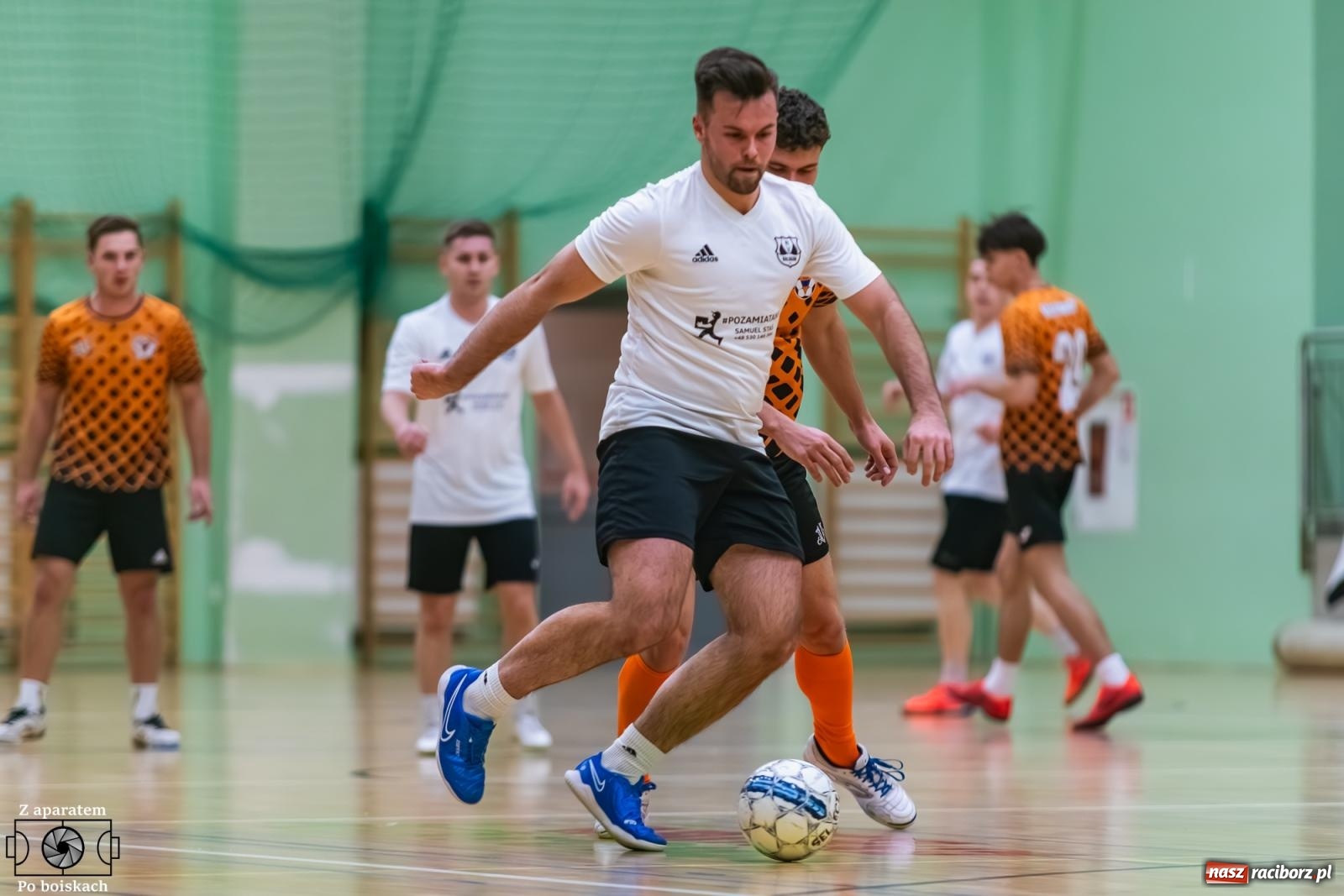 Zdjęcie w galerii na portalu naszraciborz.pl: Futsal: Niedzielny maraton w HLPN [FOTO] wiadomości z regionu