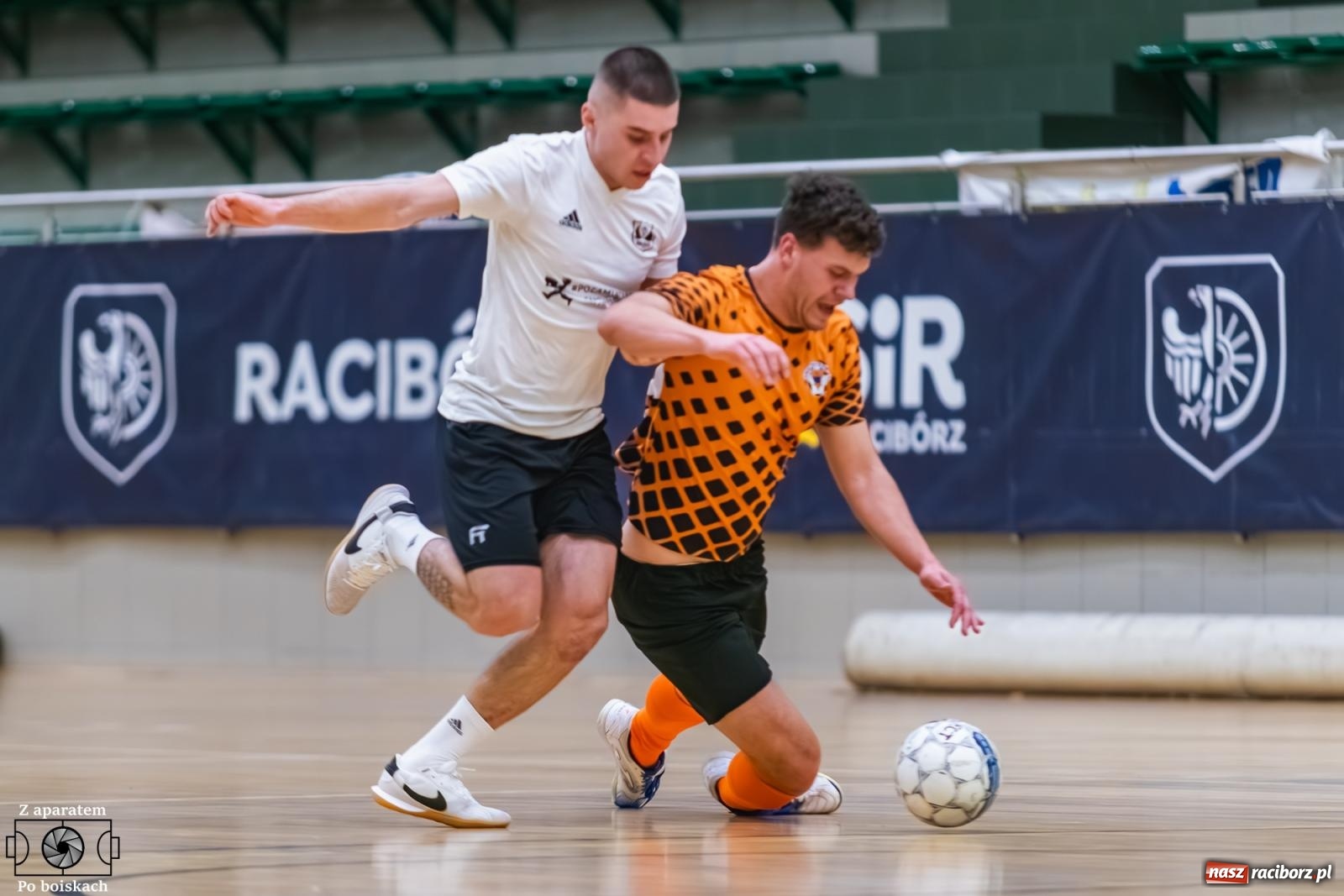 Zdjęcie w galerii na portalu naszraciborz.pl: Futsal: Niedzielny maraton w HLPN [FOTO] wiadomości z regionu