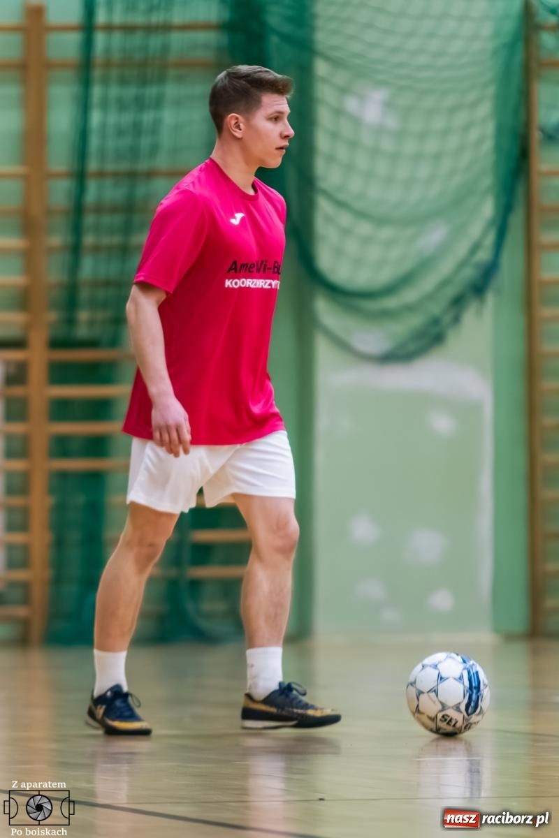 Zdjęcie w galerii na portalu naszraciborz.pl: Futsal: Niedzielny maraton w HLPN [FOTO] wiadomości z regionu