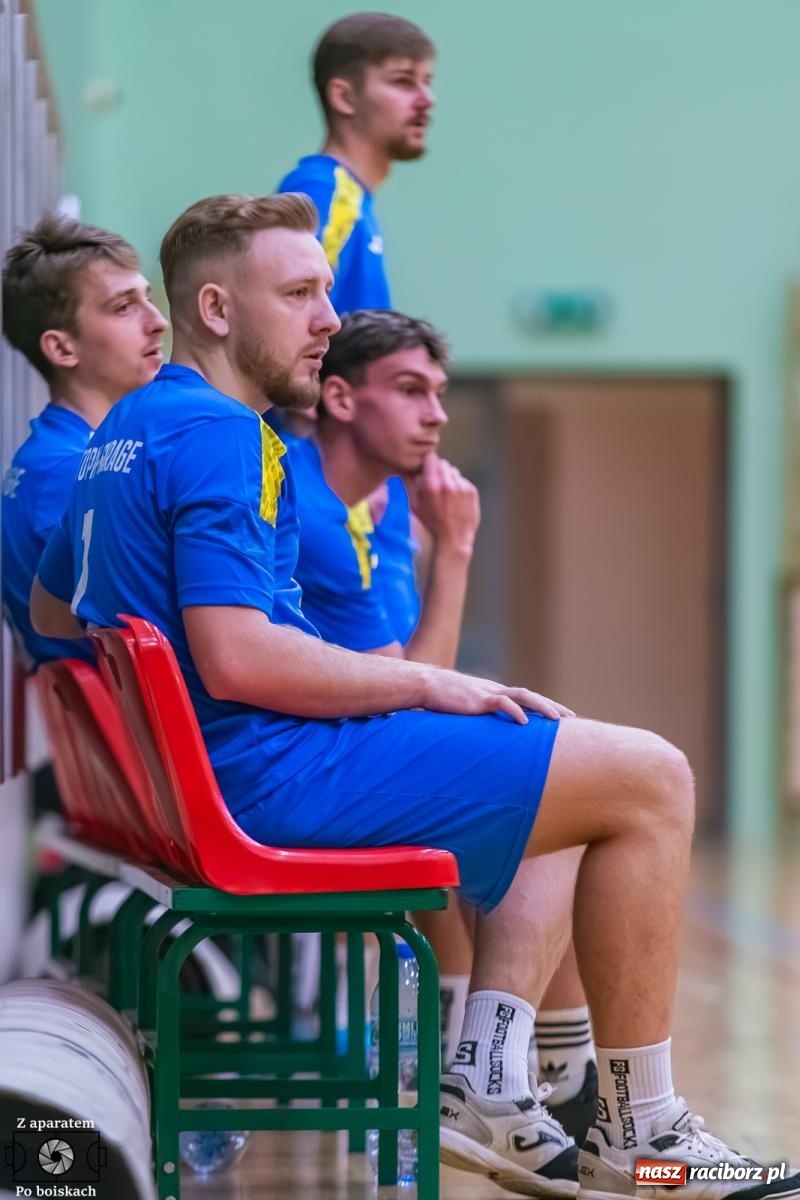 Zdjęcie w galerii na portalu naszraciborz.pl: Futsal: Niedzielny maraton w HLPN [FOTO] wiadomości z regionu