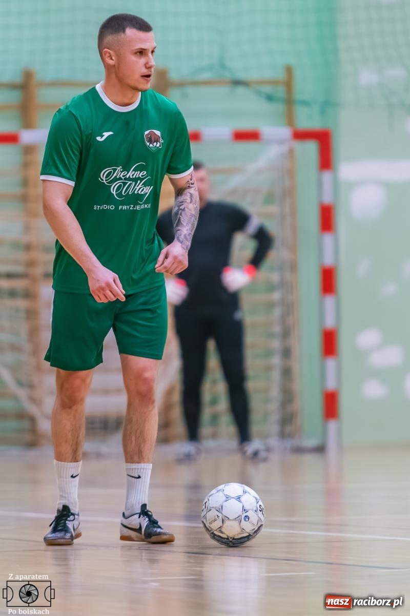 Zdjęcie w galerii na portalu naszraciborz.pl: Futsal: Niedzielny maraton w HLPN [FOTO] wiadomości z regionu