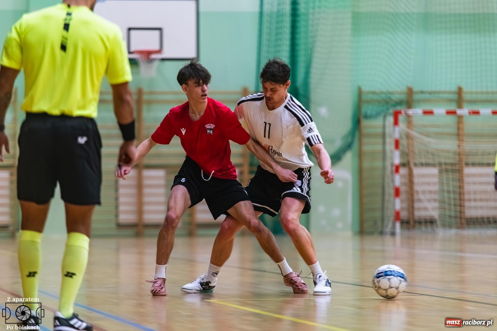 Zdjęcie w galerii na portalu naszraciborz.pl: Futsal: Niedzielny maraton w HLPN [FOTO] wiadomości z regionu