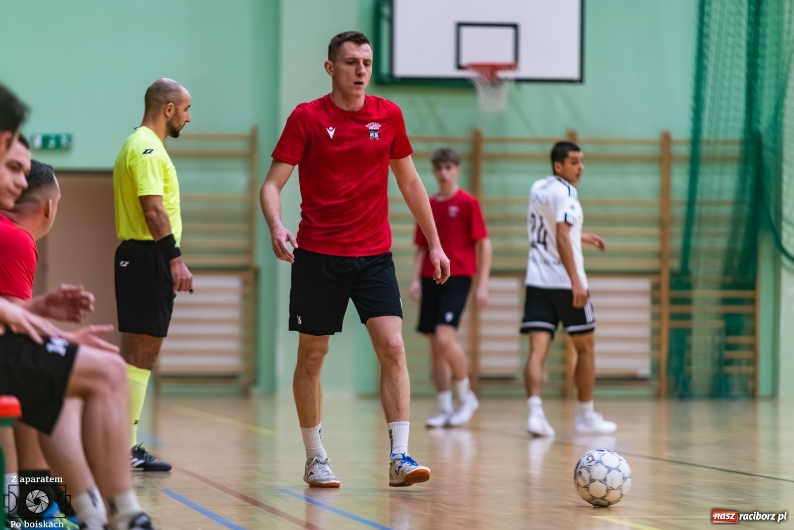 Zdjęcie w galerii na portalu naszraciborz.pl: Futsal: Niedzielny maraton w HLPN [FOTO] wiadomości z regionu