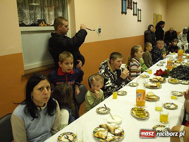 Zdjęcie w galerii na portalu naszraciborz.pl: Tajemniczy sponsor wiadomości z regionu