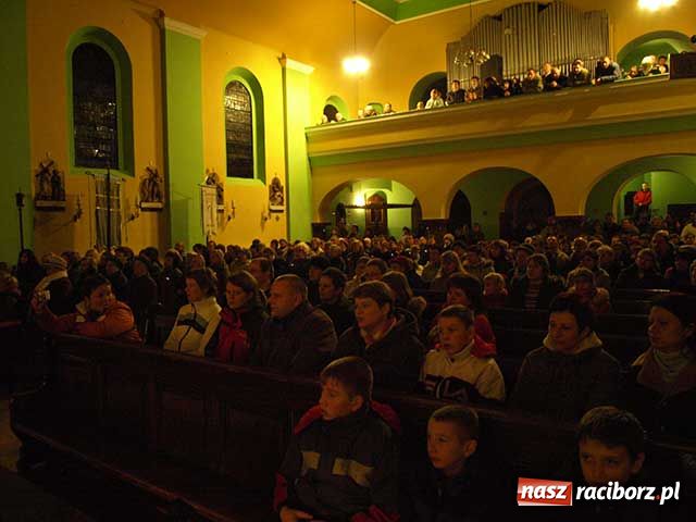 Zdjęcie w galerii na portalu naszraciborz.pl: Tajemniczy sponsor wiadomości z regionu