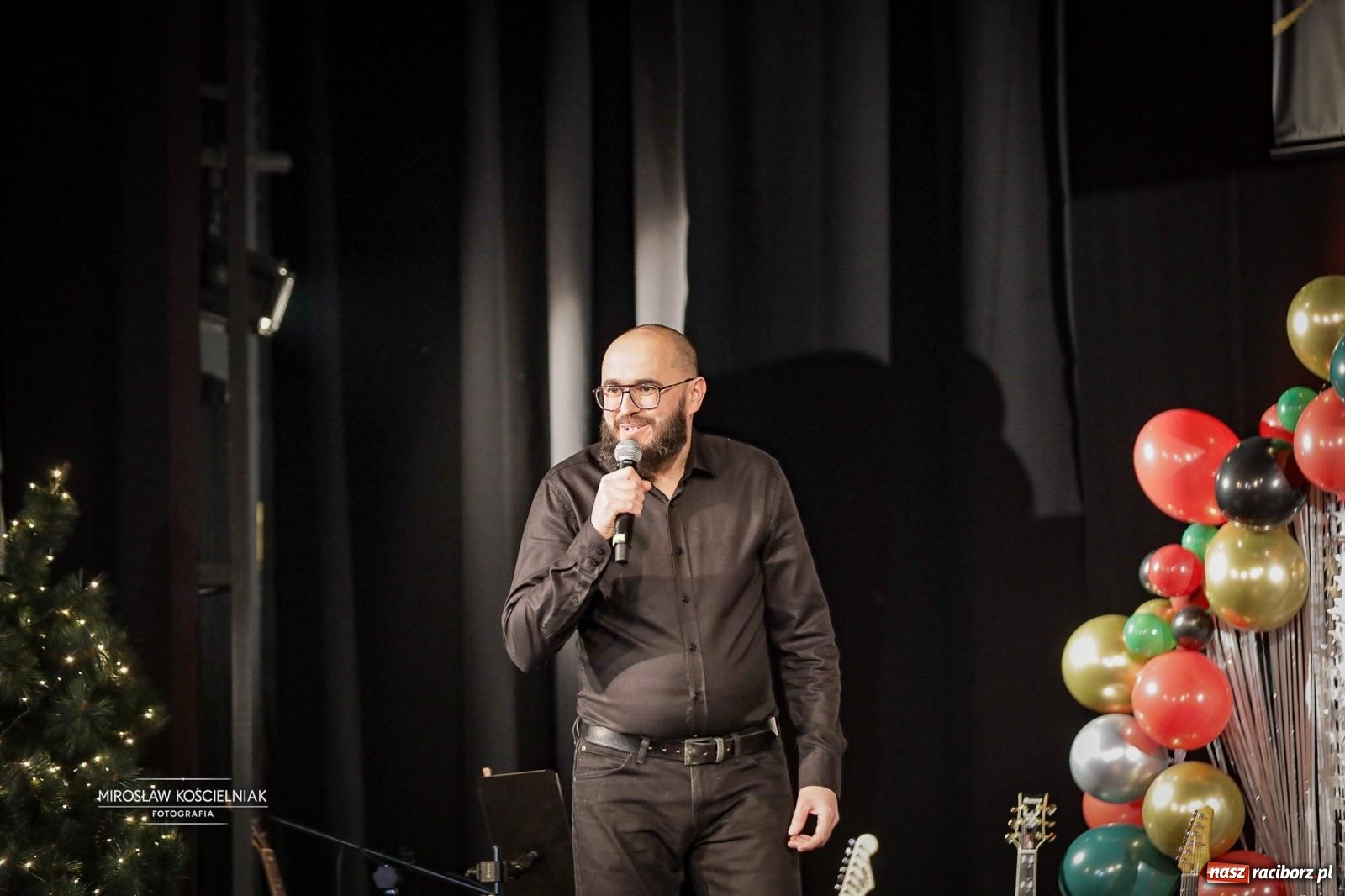 Zdjęcie w galerii na portalu naszraciborz.pl: Koncert noworoczny wychowanków Raciborskiej Fabryki Muzyki w DK Strzecha wiadomości z regionu