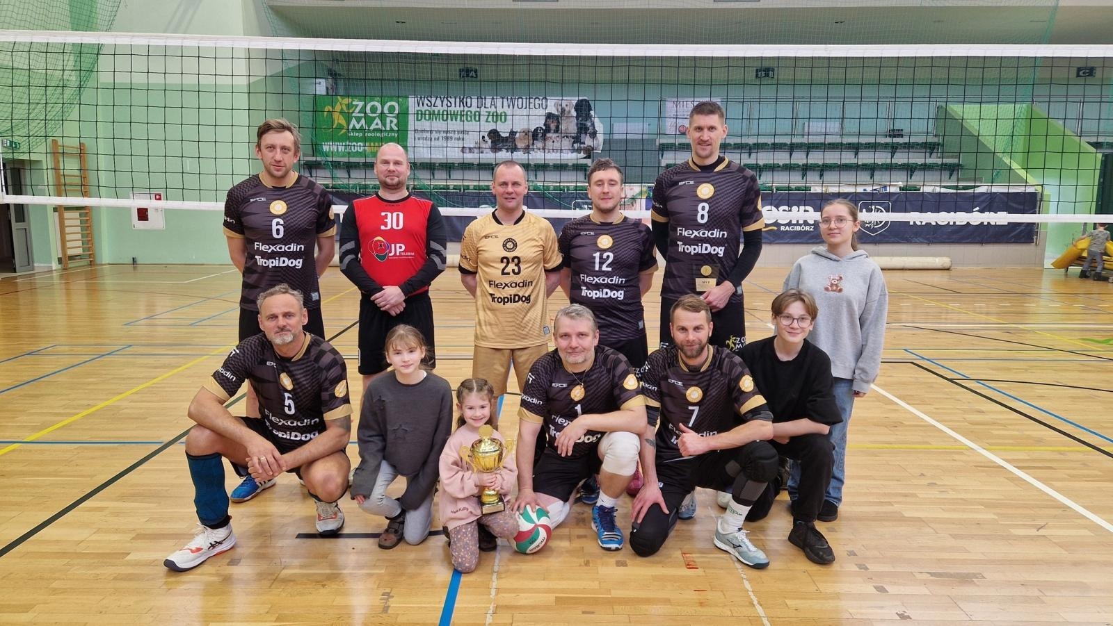 Zdjęcie w galerii na portalu naszraciborz.pl: Lunatycy sięgają po Puchar Ligi RLPS im. Bolesława Papiernika wiadomości z regionu