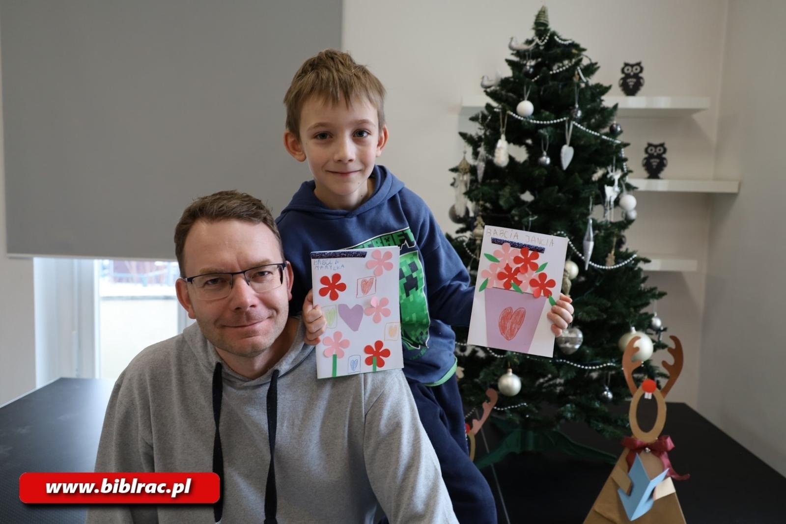 Zdjęcie w galerii na portalu naszraciborz.pl: Biblioteczny Klub Ojca dla Babci i Dziadka wiadomości z regionu