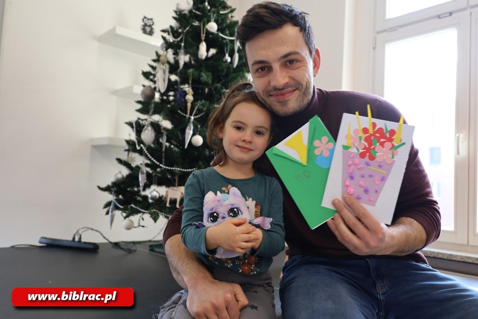 Zdjęcie w galerii na portalu naszraciborz.pl: Biblioteczny Klub Ojca dla Babci i Dziadka wiadomości z regionu