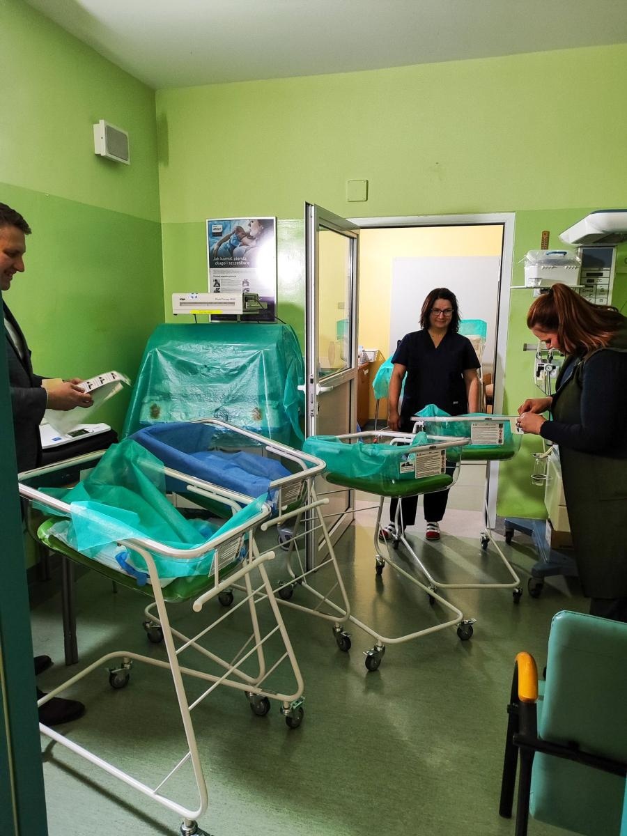 Zdjęcie w galerii na portalu naszraciborz.pl: Fundacja wspiera raciborski szpital – nowy sprzęt dla najmłodszych pacjentów wiadomości z regionu