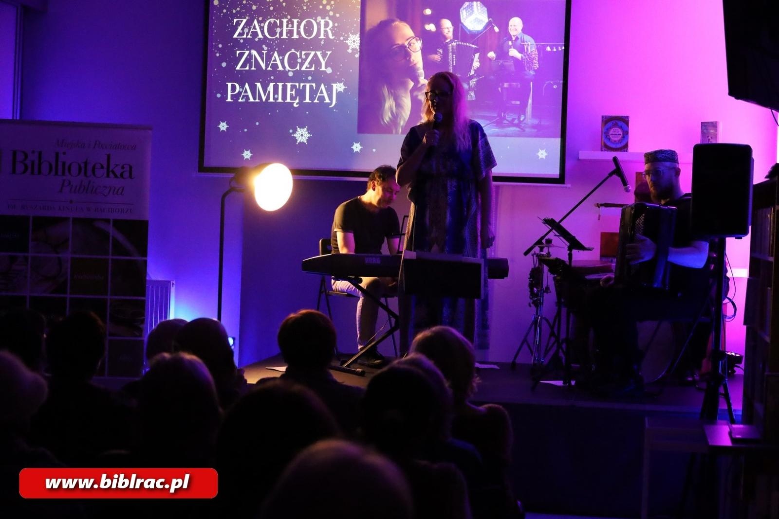 Zdjęcie w galerii na portalu naszraciborz.pl: Zachor znaczy pamiętaj. Wieczór pełen muzyki i żydowskiej tradycji w raciborskiej bibliotece wiadomości z regionu