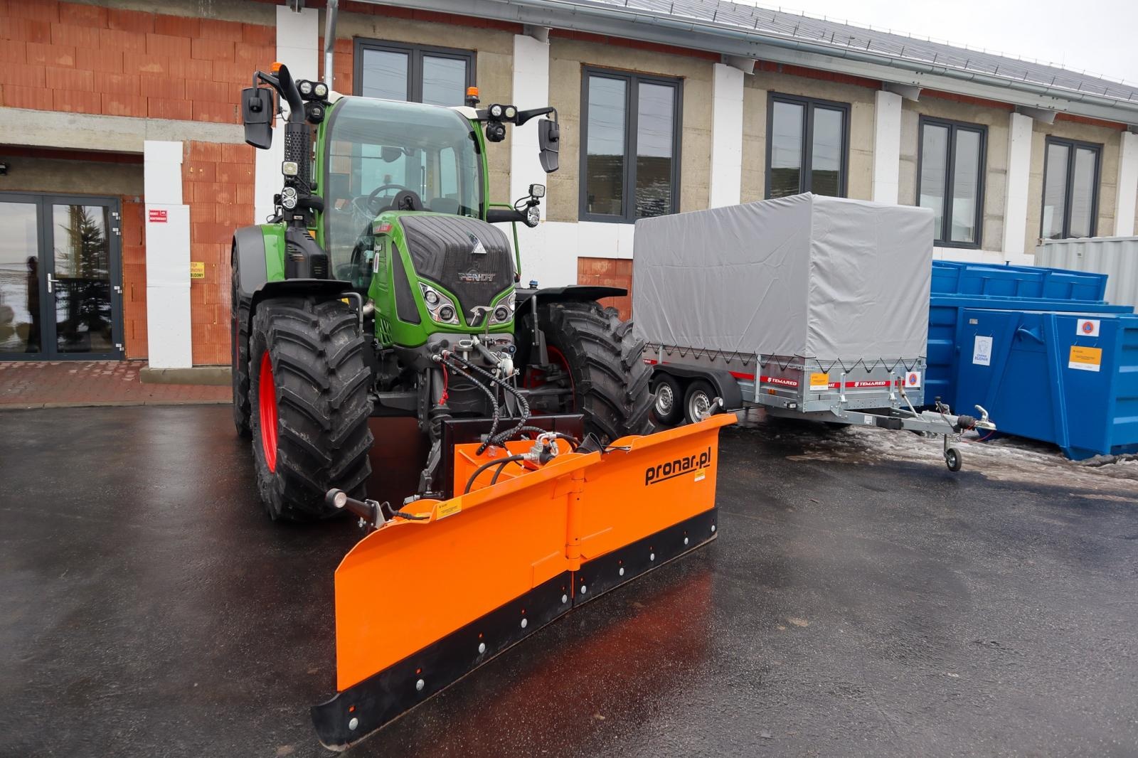 Zdjęcie w galerii na portalu naszraciborz.pl: Nowoczesny sprzęt dla bezpieczeństwa mieszkańców Gminy Rudnik. Prezentacja wyposażenia w Gamowie wiadomości z regionu