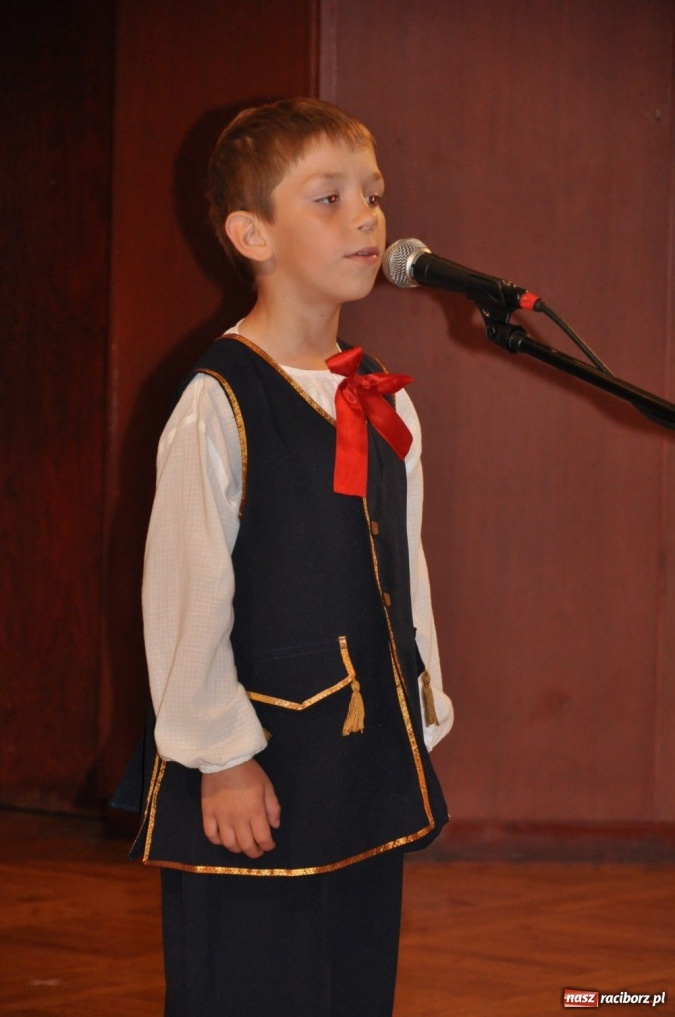 Zdjęcie w galerii na portalu naszraciborz.pl: Po śląsku o Murzynku Bambo i lokomotywie wiadomości z regionu