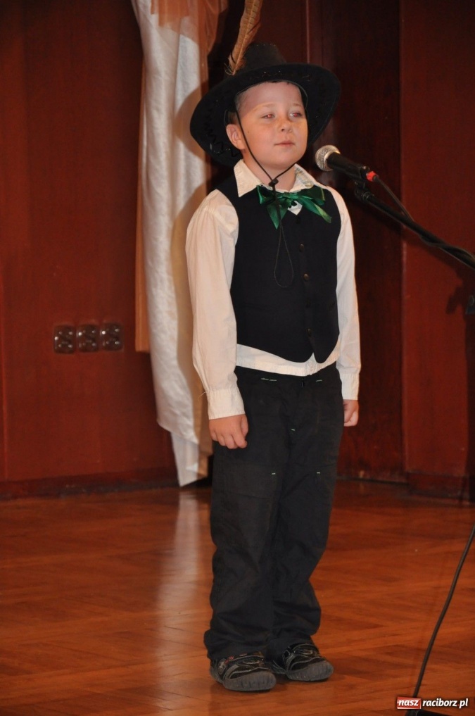 Zdjęcie w galerii na portalu naszraciborz.pl: Po śląsku o Murzynku Bambo i lokomotywie wiadomości z regionu