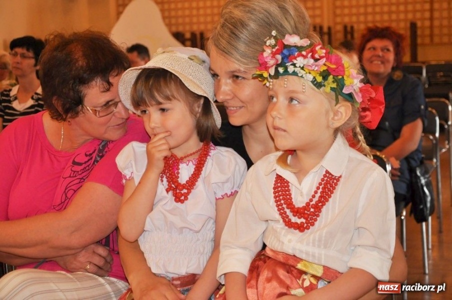 Zdjęcie w galerii na portalu naszraciborz.pl: Po śląsku o Murzynku Bambo i lokomotywie wiadomości z regionu