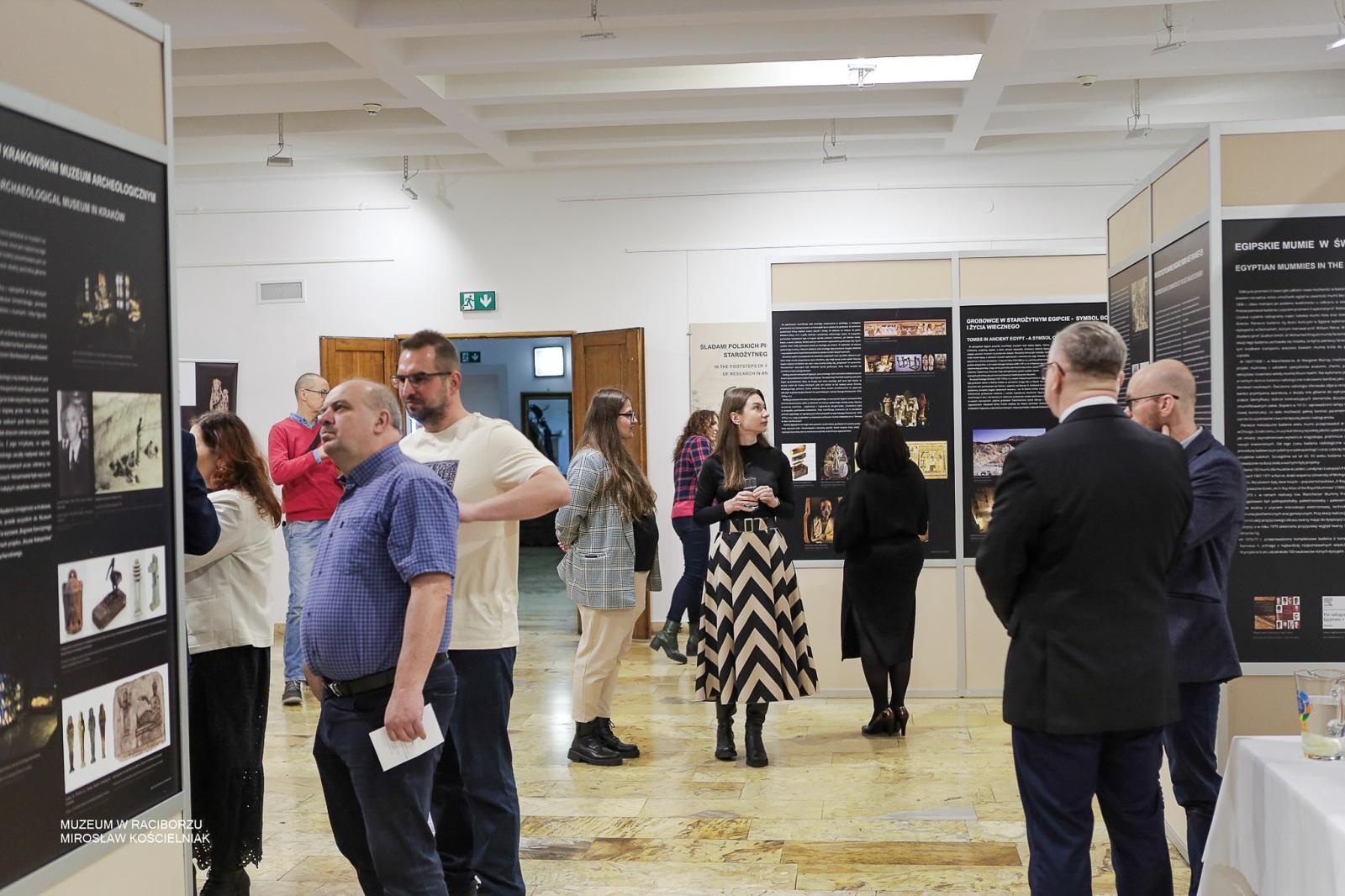 Zdjęcie w galerii na portalu naszraciborz.pl: Tajemnice średniowiecza i Starożytnego Egiptu. Historia opowiedziana na nowo w raciborskim muzeum wiadomości z regionu