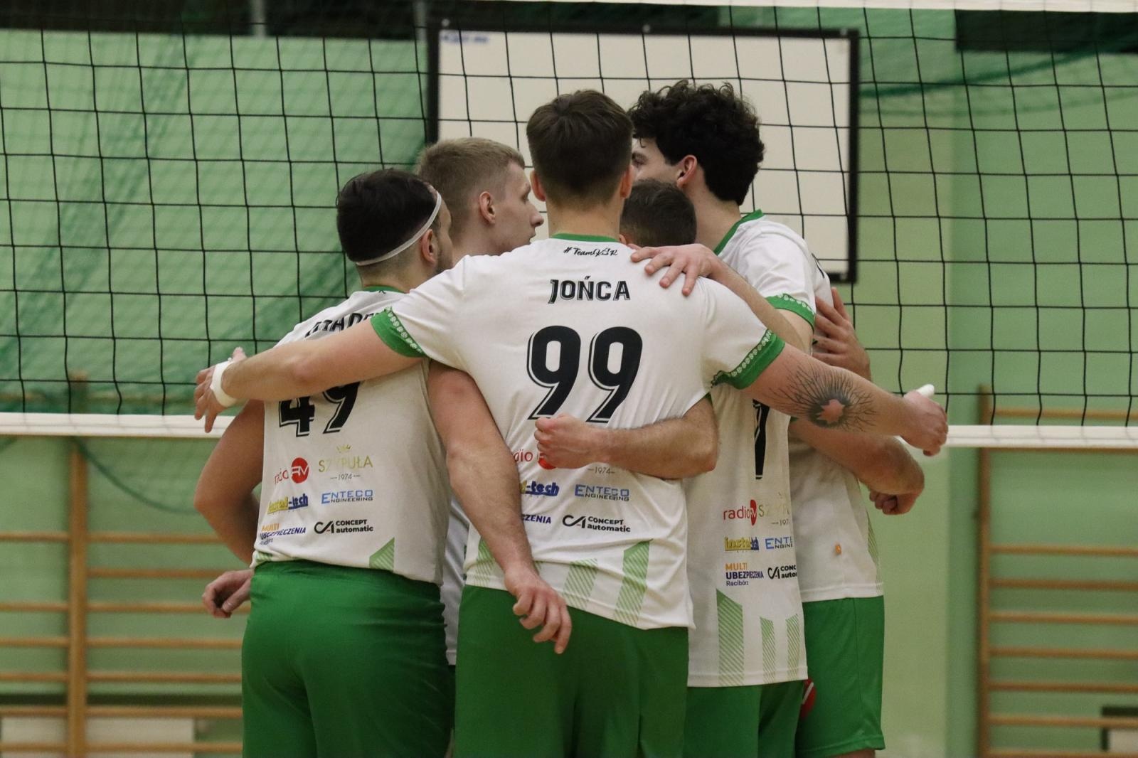 Zdjęcie w galerii na portalu naszraciborz.pl: Pewne zwycięstwo siatkarzy z Raciborza [FOTO] wiadomości z regionu