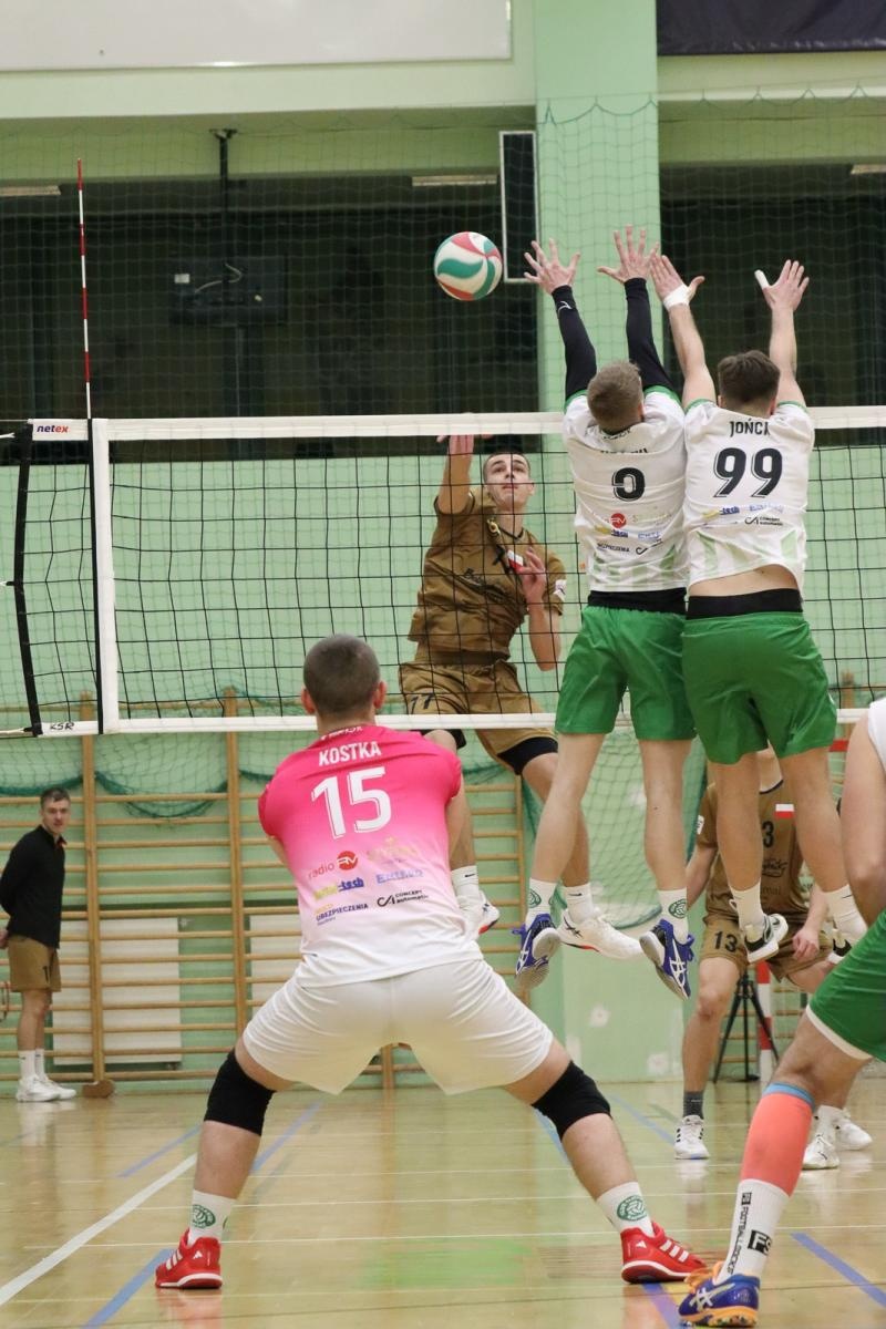 Zdjęcie w galerii na portalu naszraciborz.pl: Pewne zwycięstwo siatkarzy z Raciborza [FOTO] wiadomości z regionu