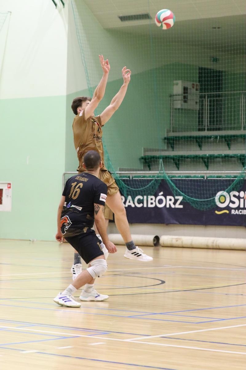 Zdjęcie w galerii na portalu naszraciborz.pl: Pewne zwycięstwo siatkarzy z Raciborza [FOTO] wiadomości z regionu