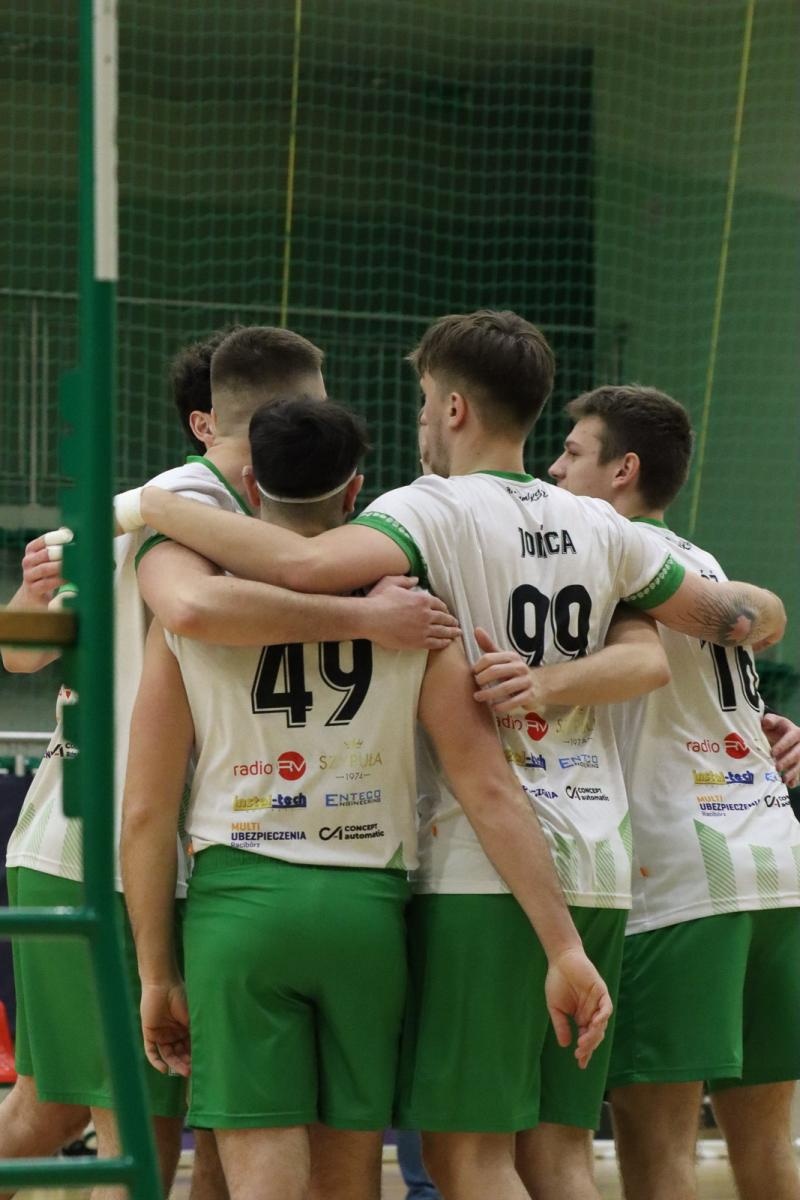 Zdjęcie w galerii na portalu naszraciborz.pl: Pewne zwycięstwo siatkarzy z Raciborza [FOTO] wiadomości z regionu