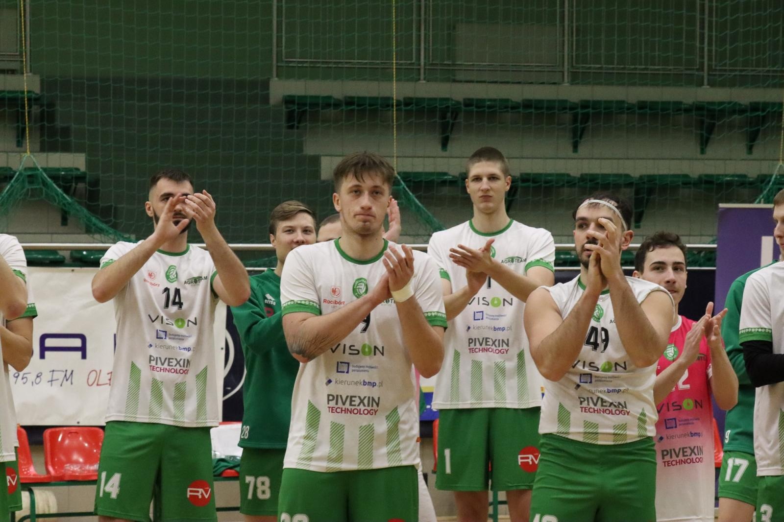 Zdjęcie w galerii na portalu naszraciborz.pl: Pewne zwycięstwo siatkarzy z Raciborza [FOTO] wiadomości z regionu