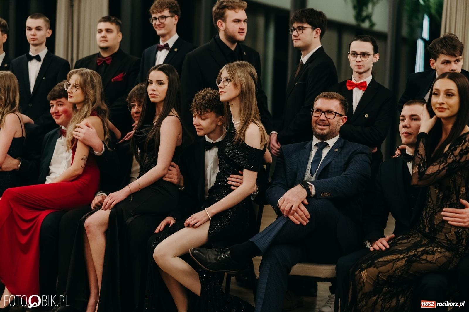 Zdjęcie w galerii na portalu naszraciborz.pl: Studniówka raciborskiego Mechanika na bis. Jeden bal, dwa fotoreportaże [FOTO i WIDEO] wiadomości z regionu