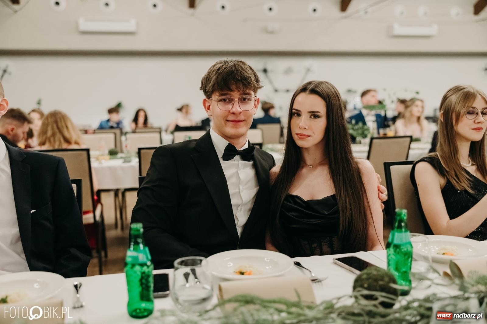 Zdjęcie w galerii na portalu naszraciborz.pl: Studniówka raciborskiego Mechanika na bis. Jeden bal, dwa fotoreportaże [FOTO i WIDEO] wiadomości z regionu