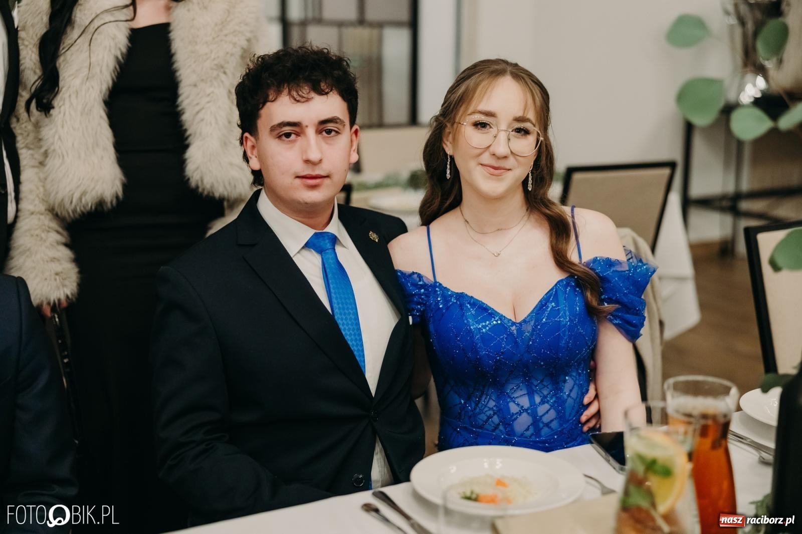 Zdjęcie w galerii na portalu naszraciborz.pl: Studniówka raciborskiego Mechanika na bis. Jeden bal, dwa fotoreportaże [FOTO i WIDEO] wiadomości z regionu