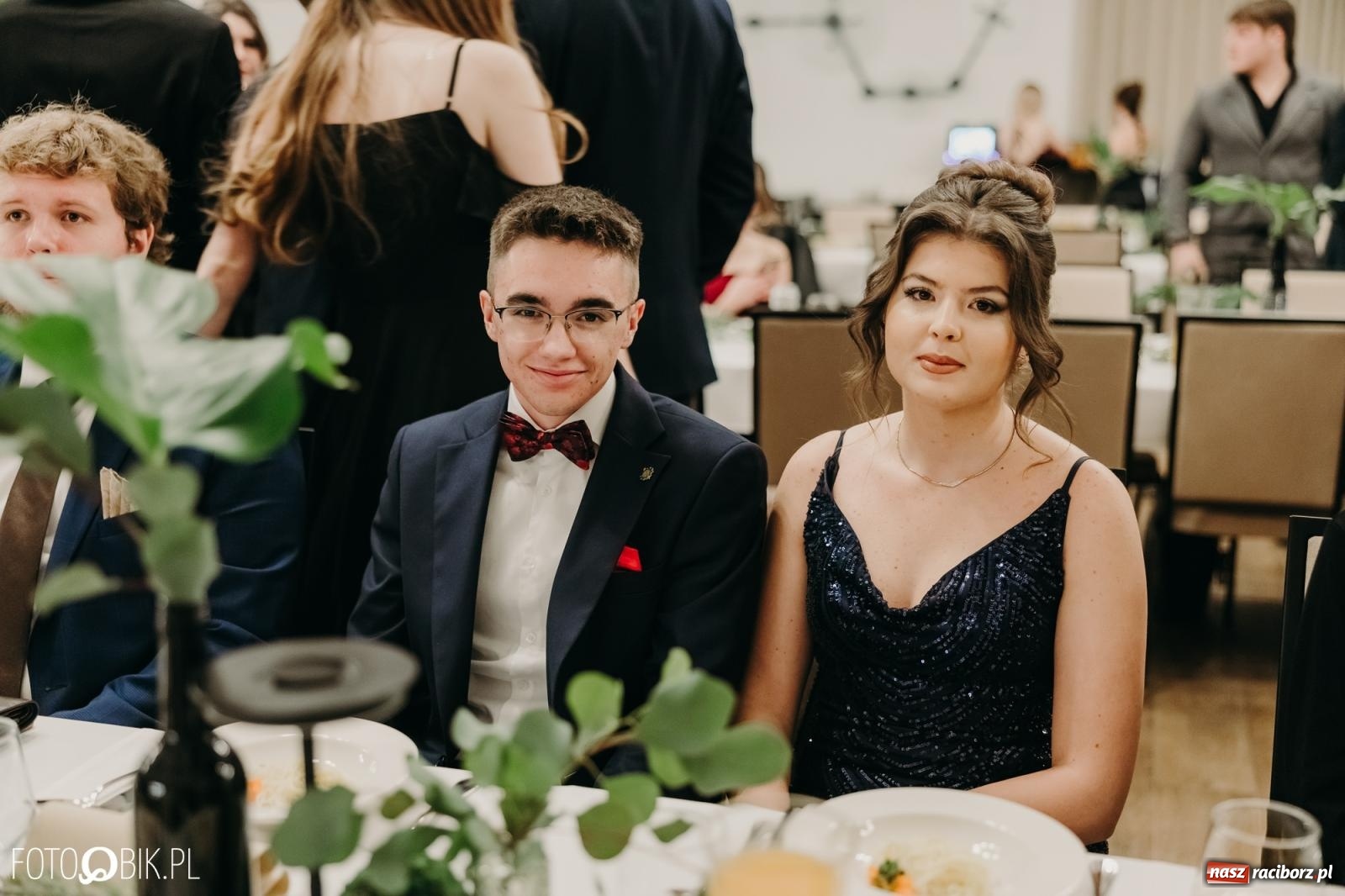 Zdjęcie w galerii na portalu naszraciborz.pl: Studniówka raciborskiego Mechanika na bis. Jeden bal, dwa fotoreportaże [FOTO i WIDEO] wiadomości z regionu