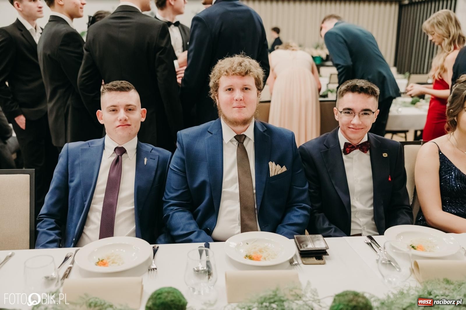 Zdjęcie w galerii na portalu naszraciborz.pl: Studniówka raciborskiego Mechanika na bis. Jeden bal, dwa fotoreportaże [FOTO i WIDEO] wiadomości z regionu