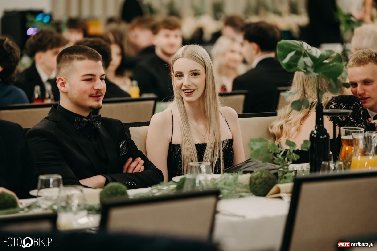 Zdjęcie w galerii na portalu naszraciborz.pl: Studniówka raciborskiego Mechanika na bis. Jeden bal, dwa fotoreportaże [FOTO i WIDEO] wiadomości z regionu