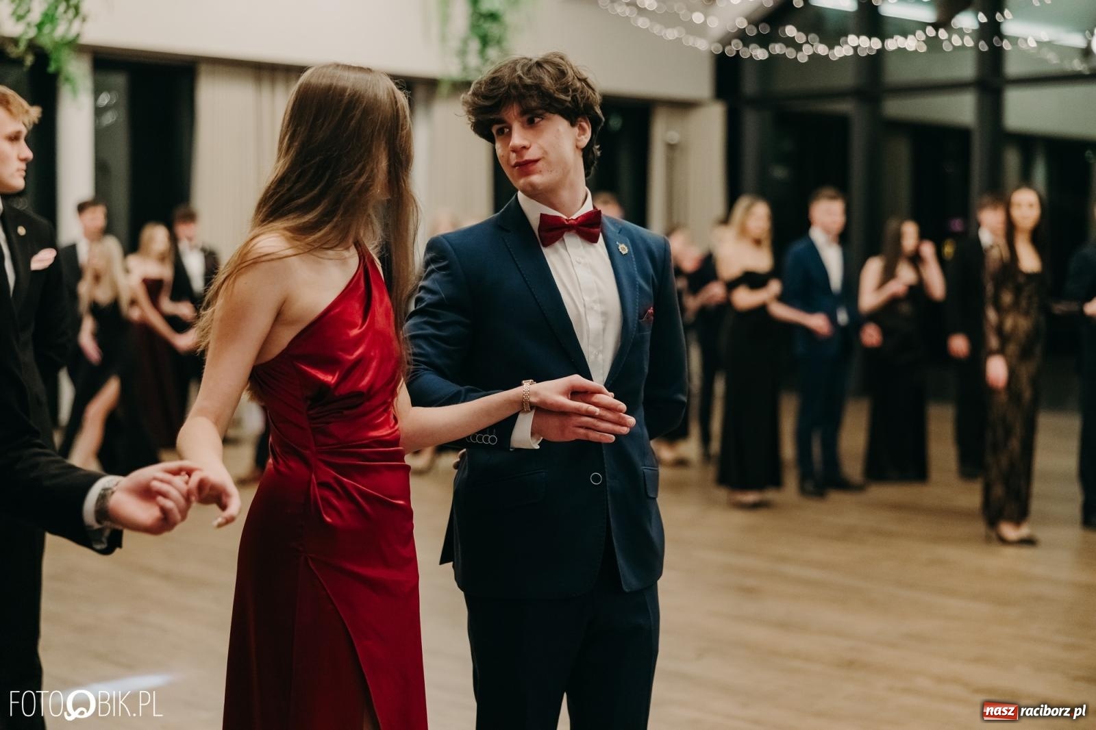 Zdjęcie w galerii na portalu naszraciborz.pl: Studniówka raciborskiego Mechanika na bis. Jeden bal, dwa fotoreportaże [FOTO i WIDEO] wiadomości z regionu