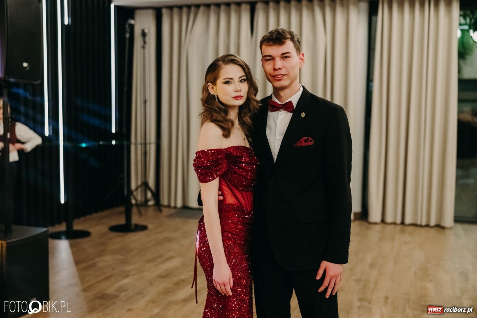 Zdjęcie w galerii na portalu naszraciborz.pl: Studniówka raciborskiego Mechanika na bis. Jeden bal, dwa fotoreportaże [FOTO i WIDEO] wiadomości z regionu